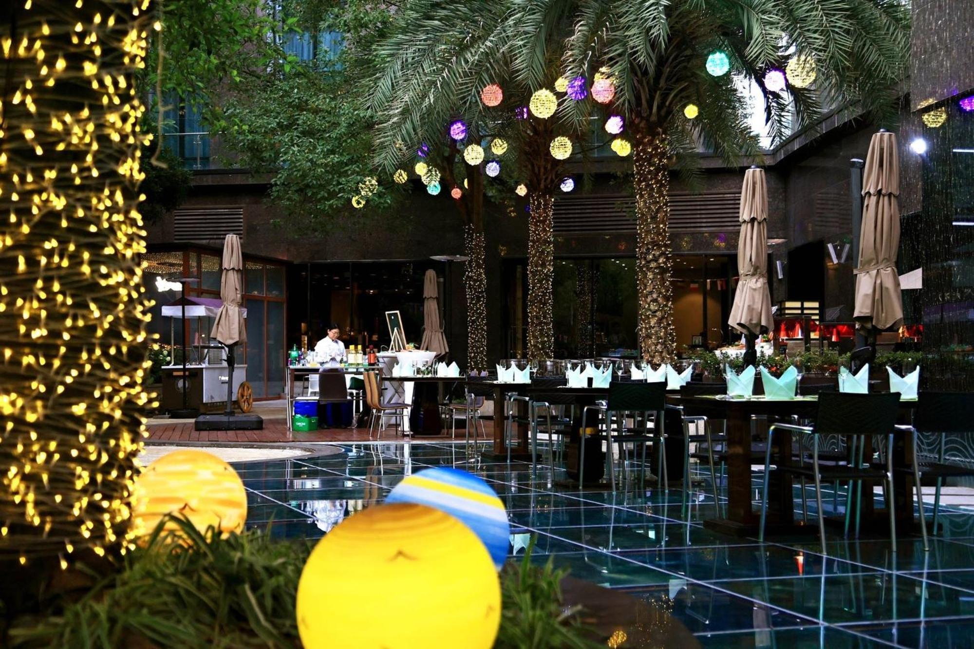 Crowne Plaza Chengdu West By Ihg Hotell Exteriör bild